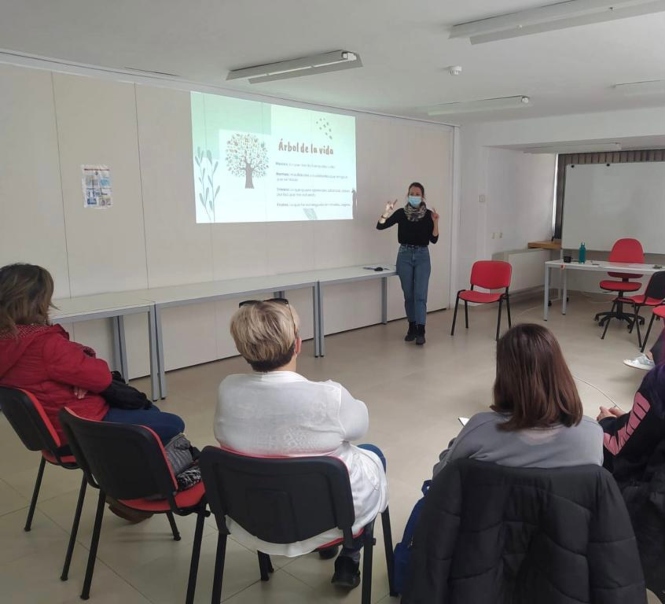 Taller de autoestima y cualificación profesional para mujeres que se celebra en La Zubia (AYTO. LA ZUBIA) Taller de autoestima y cualificación profesional para mujeres que se celebra en La Zubia (AYTO. LA ZUBIA)