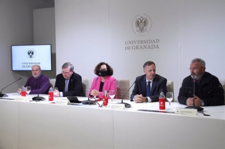 Presentación del nuevo convenio para la exhumación de fosas en el barranco de Víznar (UGR) 