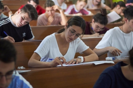 Pruebas de Selectividad (UGR)