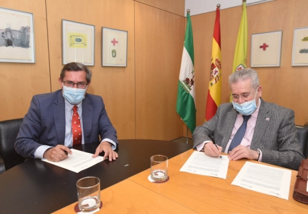 Imagen de la firma del convenio (R. MARTÍNEZ / DIPGRA)