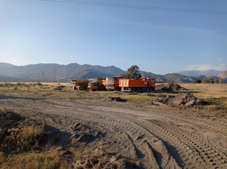 Trabajos de extracción de áridos en la costa de Granada (ECOLOGISTAS EN ACCIÓN) 