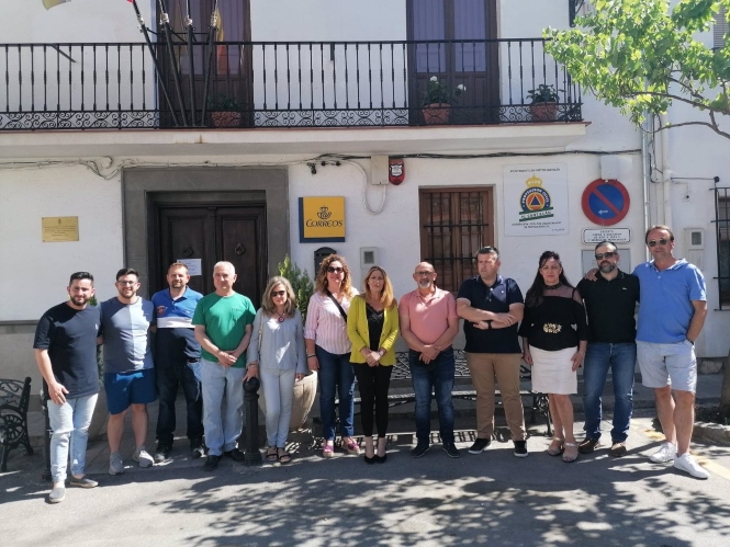 La cabeza de lista de Cs al Parlamento andaluz por Granada, Concha Insúa, anuncia la integración de la Agrupación Huétor Independiente a la estructura de la formación naranja (CS GRANADA) La cabeza de lista de Cs al Parlamento andaluz por Granada, Concha Insúa, anuncia la integración de la Agrupación Huétor Independiente a la estructura de la formación naranja (CS GRANADA)