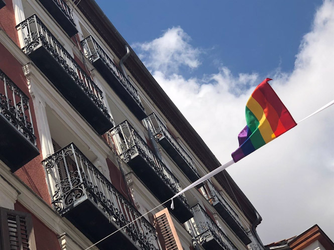 La bandera arcoiris en imagen de archivo de una celebración del Orgullo Gay en Madrid (MARTA FERNÁNDEZ/EUROPA PRESS)