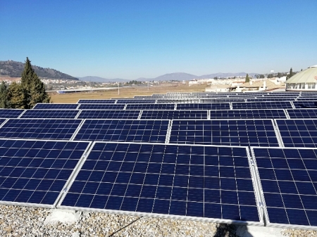 Instalación fotovoltaica en el IES Aricel de Albolote (JUNTA) 