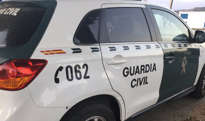 Vehículo de la Guardia Civil (JUNTA DE ANDALUCÍA) 