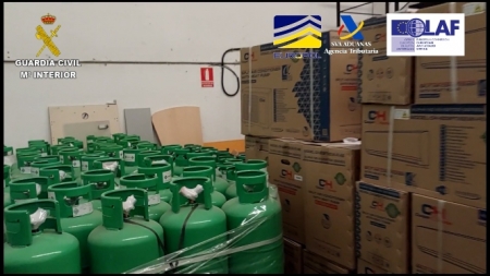 Imagen de las bombonas incautadas (GUARDIA CIVIL)