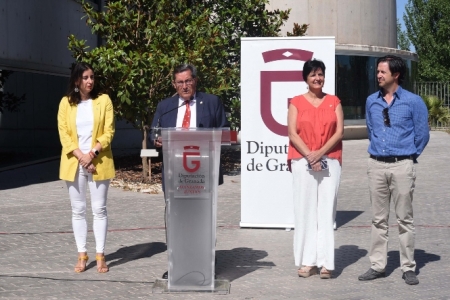 Lectura del manifiesto LGTBI (R. MARTÍNEZ / DIPGRA)