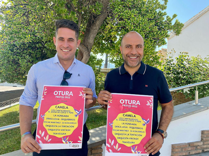 El concejal de Fiestas y el alcalde de Otura presentan las actuaciones de las fiestas de la Virgen de la Aurora (AYTO. OTURA) El concejal de Fiestas y el alcalde de Otura presentan las actuaciones de las fiestas de la Virgen de la Aurora (AYTO. OTURA)