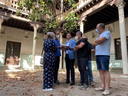 El alcalde de Granada, Francisco Cuenca, en Casa Ágreda, hace un año (AYUNTAMIENTO)