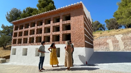 Nuevo módulo en el cementerio de Huétor Vega (AYTO.  HUÉTOR VEGA) 