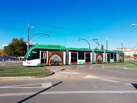 Metro con la publicidad de los aceites `Montes de Granada (FAECA) 