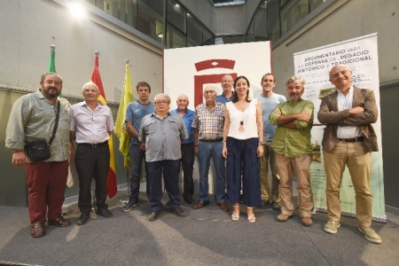 Firma del convenio (R. MARTÍNEZ / DIPGRA) 