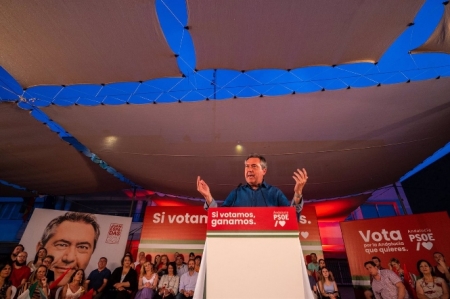 El candidato del PSOE-A a la Presidencia de la Junta, Juan Espadas, en un acto en Armilla (PEPO HERRERA/PSOE-A) 