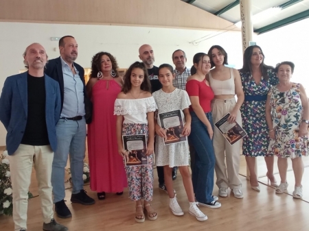 Entrega de premios del Certamen Literario `Villa de Montefrío` (AYTO. MONTEFRIO)