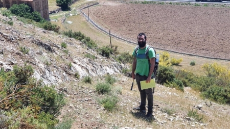 Trabajos de campo para un estudio de las causas geológicas de los sismos de 2021 en la Vega de Granada (UGR) 