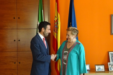 Imagen de la firma del convenio (EASP)