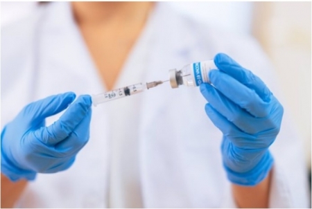 Vacunación, vacuna, covid-19, coronavirus. (RECEP-BG/ ISTOCK)
