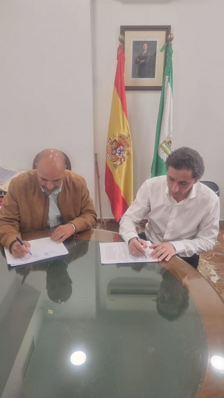 Firma del convenio (AYTO. OTURA)