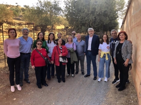 Memorial a las víctimas del franquismo en el cementerio de San José (PSOE) 