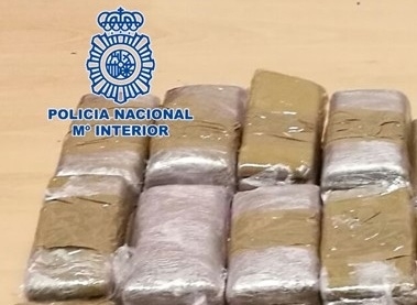 Imagen de recurso de paquetes de droga (POLICÍA NACIONAL / ARCHIVO)