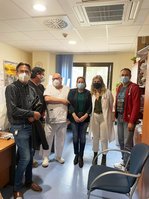 Imagen de la visita al Hospital Comarcal de Baza (IU)