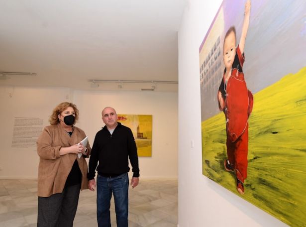 Fátima Gómez junto al Pintor Juan Vida (DIPGRA)