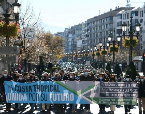 Manifestación de la plataforma por las infraestructuras de la Costa Tropical (PLATAFORMA) 
