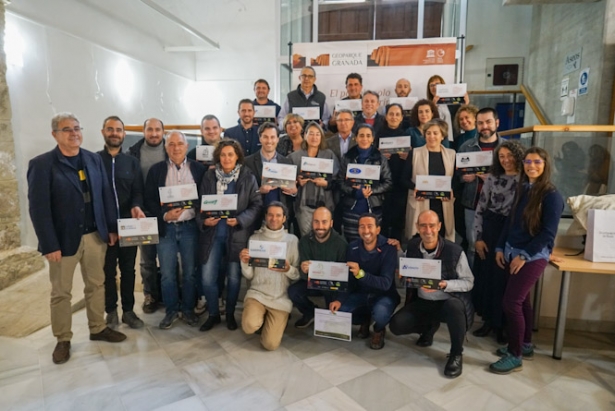 Entrega de las acreditaciones (DIPGRA)