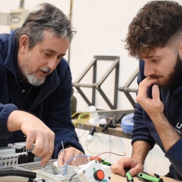 Curso de FPE en montaje y mantenimiento de instalaciones eléctricas (CONSORCIO VEGA SIERRA ELVIRA)