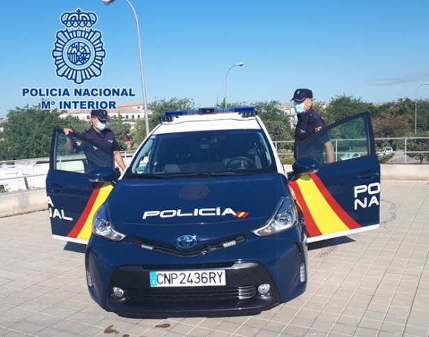 Vehículo de la policía Nacional (POLICÍA NACIONAL)