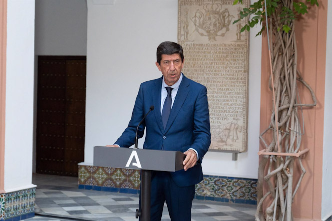 El presidente del Consejo Económico y Social, Juan Marín, en el acto de la jura de su cargo (FRANCISCO J. OLMO) El presidente del Consejo Económico y Social, Juan Marín, en el acto de la jura de su cargo (FRANCISCO J. OLMO)