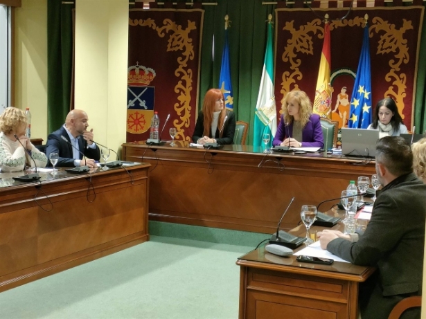Pleno del Ayuntamiento de Maracena tras el secuestro de una concejal (EUROPA PRESS)