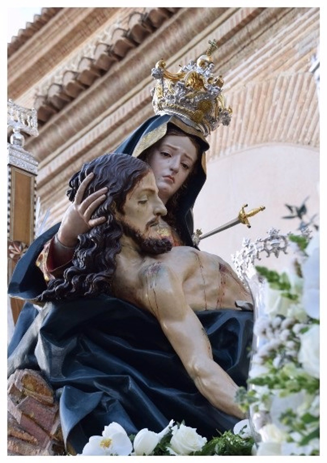 Correos emite una nueva tarjeta prefranqueada para la Cofradía de Santa María de la Alhambra (CORREOS) Correos emite una nueva tarjeta prefranqueada para la Cofradía de Santa María de la Alhambra (CORREOS)