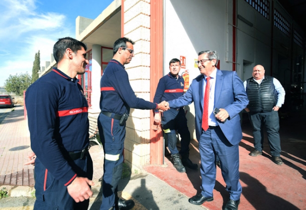 Visita al parque de bomberos de Guadix (R. MARTÍNEZ/ DIPGRA)