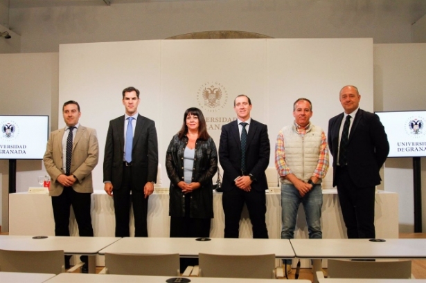 Acuerdo entre la Universidad de Granada y Endesa X para plantas solares de autoconsumo (UGR) 