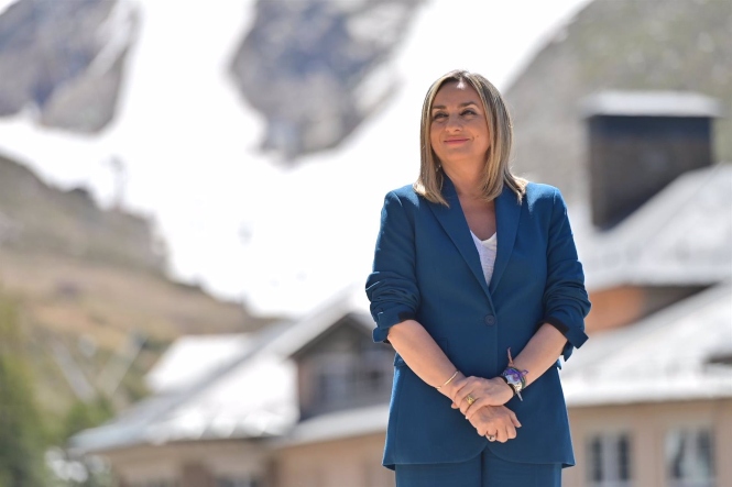 La consejera de Fomento, Marifrán Carazo, tras el Consejo de Gobierno celebrado en Sierra Nevada (ÁLEX CÁMARA - EUROPA PRESS) La consejera de Fomento, Marifrán Carazo, tras el Consejo de Gobierno celebrado en Sierra Nevada (ÁLEX CÁMARA - EUROPA PRESS)