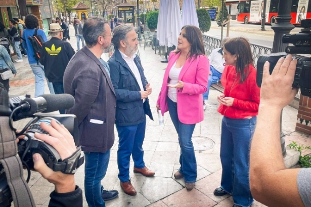 Visita de Ángeles Férriz a Granada (PSOE-A)