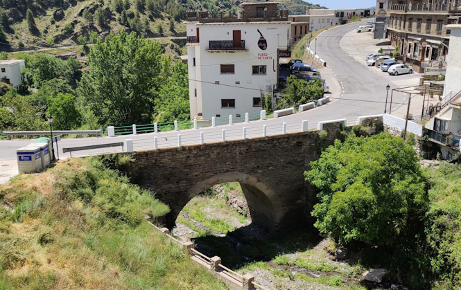 Puente en Trevelez (JUNTA)