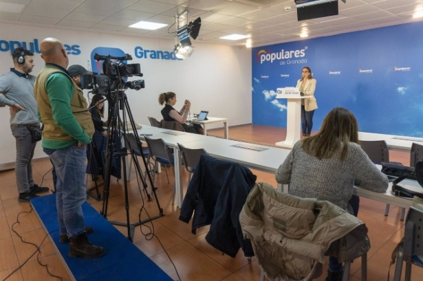 Lourdes Ramírez, en rueda de prensa en el PP de Granada, en imagen de archivo (PP)