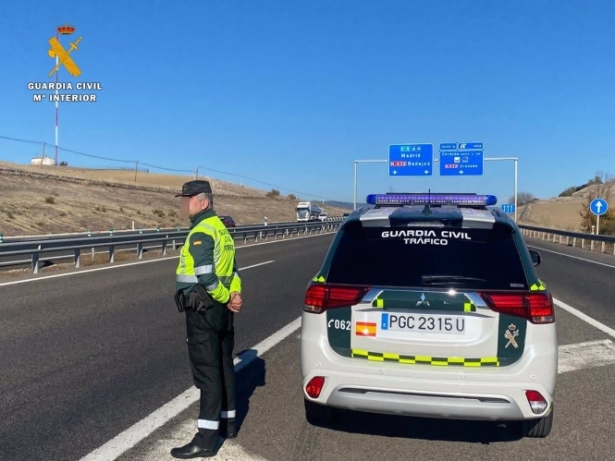 Un agente de Tráfico, en imagen de archivo (GUARDIA CIVIL)