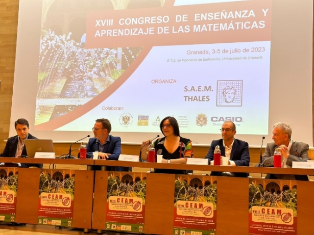 Mesa inaugural del congreso (JUNTA)