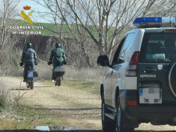 Foto de archivo de agentes del Seprona de la Guardia Civil (GUARDIA CIVIL) 