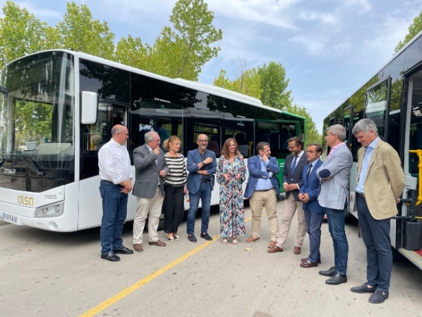 Presentación de los nuevos autobuses (JUNTA) 