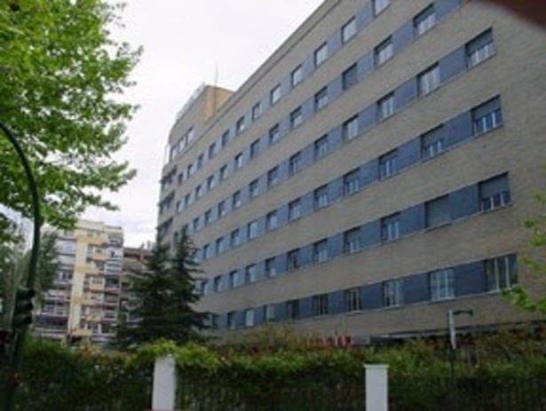 Fachada del Hospital Materno Infantil de Granada, en imagen de archivo (CONSEJERÍA DE SALUD)