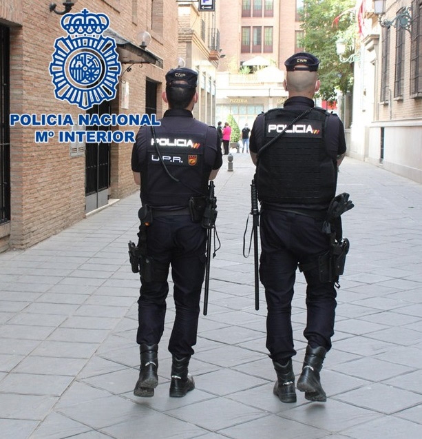 Agentes de la policía Nacional (POLICÍA NACIONAL)