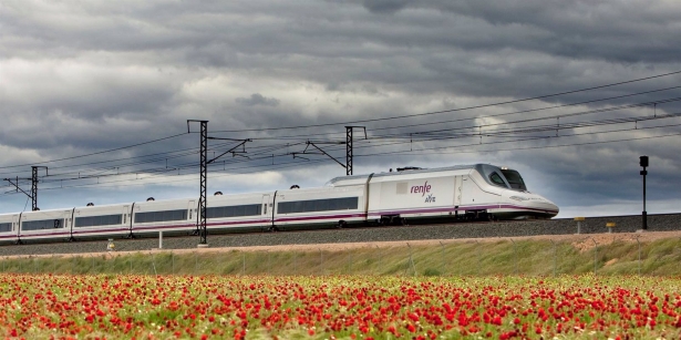 Ave Granada, en imagen de archivo (RENFE)