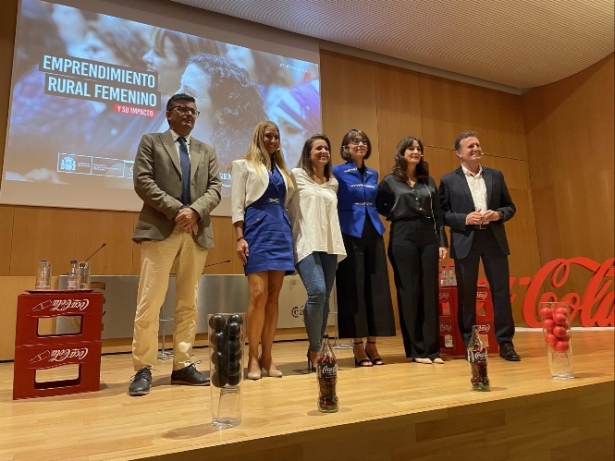 Presentación del informe sobre emprendimiento rural femenino (COCA COLA) 