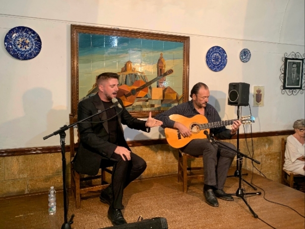 Concierto de Iván Centenillo (LA OFICINA DE LOS DESEOS) 