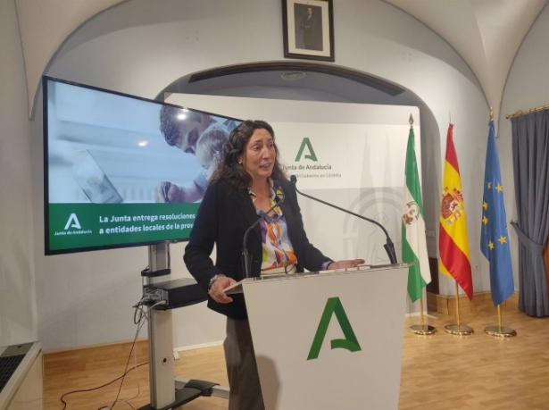 La consejera de Inclusión Social, Juventud, Familias e Igualdad de la Junta de Andalucía, Loles López (EUROPA PRESS)