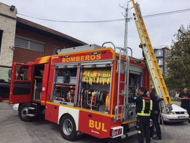 Dispositivo de bomberos de Motril, en imagen de archivo. (EUROPA PRESS/BOMBEROSMOTRIL/ARCHIVO)